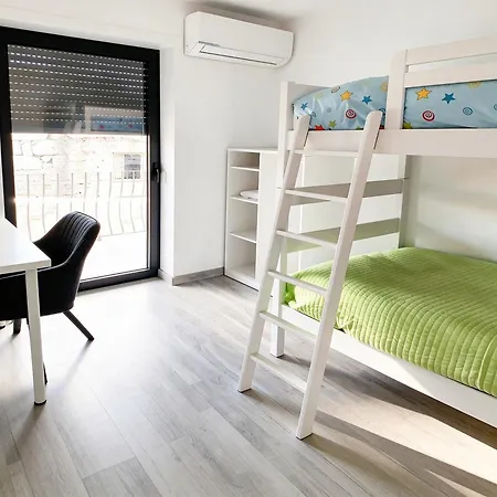 Casa Do Abade - *